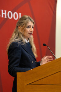 Minister Diaz Perez talking